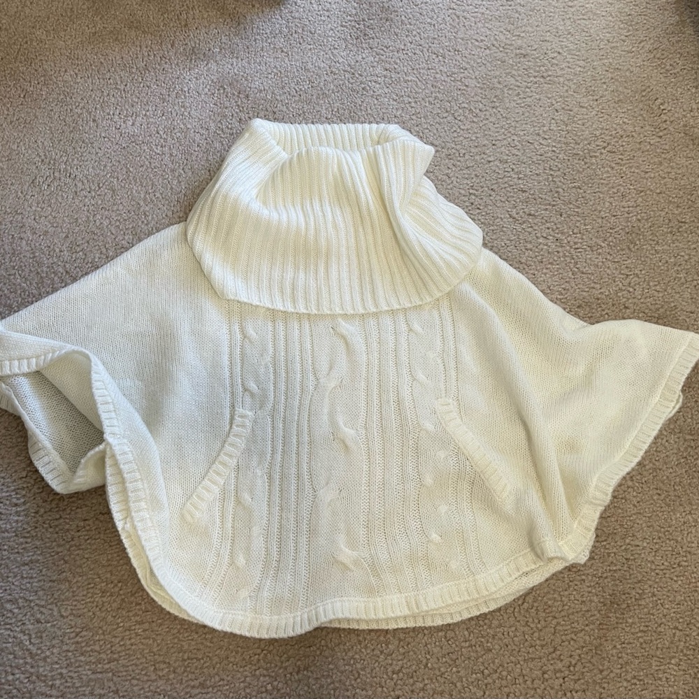 H&M Divided Cozy Knit Poncho